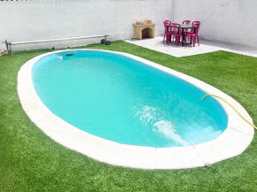 Location maison avec piscine privée.